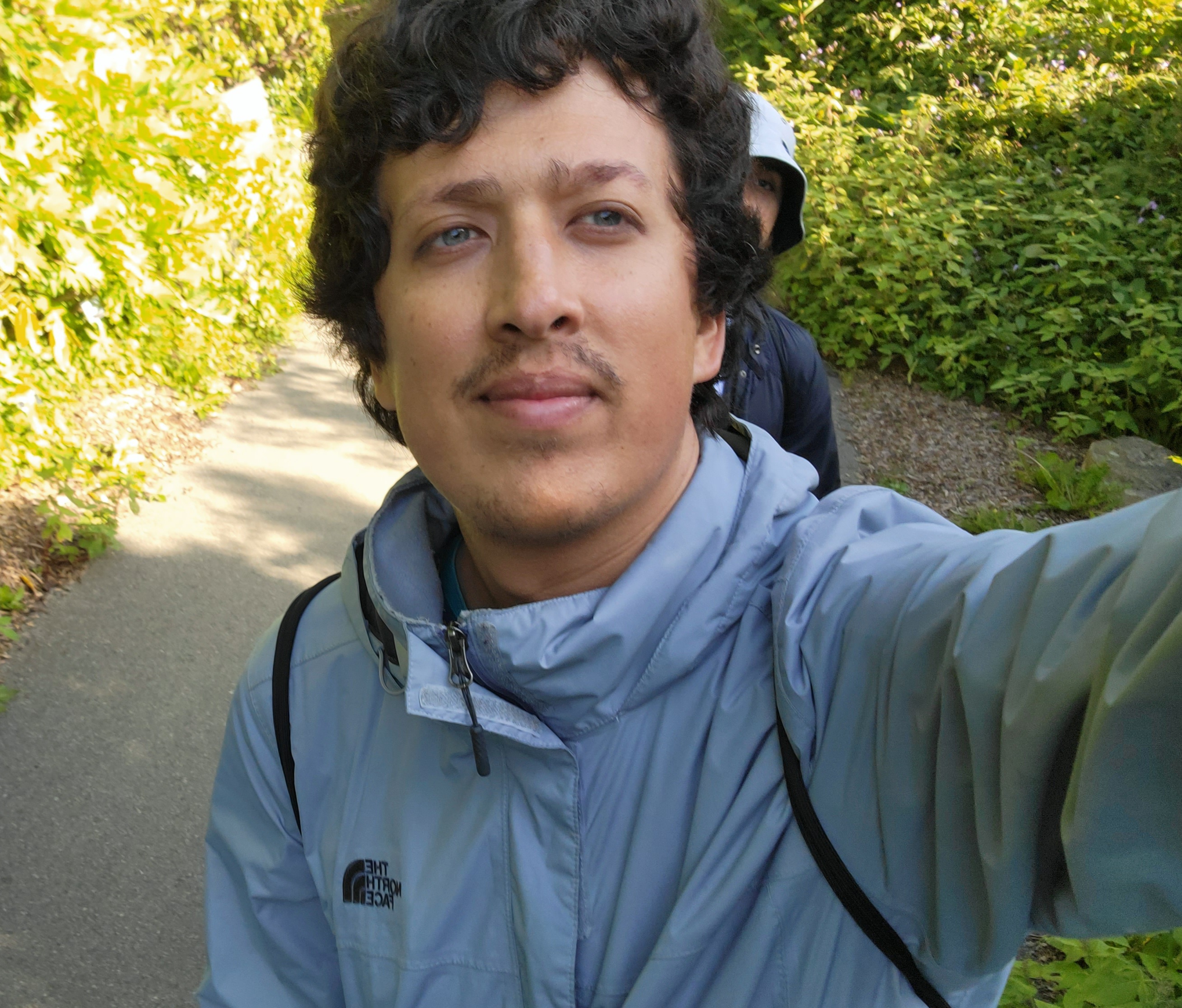 Headshot of Gonzalo Lopez